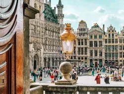 Brussels: Half-Day Guided City Tour + Roundtrip Transfer